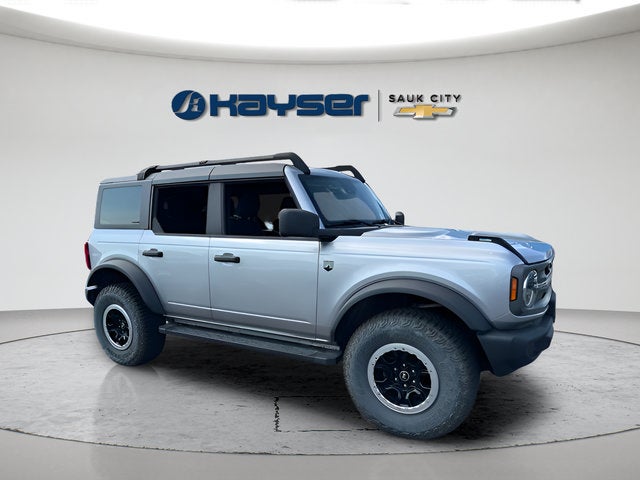 2022 Ford Bronco Base in Iconic Silver Metallic — front three-quarter view